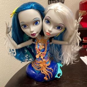 Monster High Peri and Pearl Hairstyling Doll